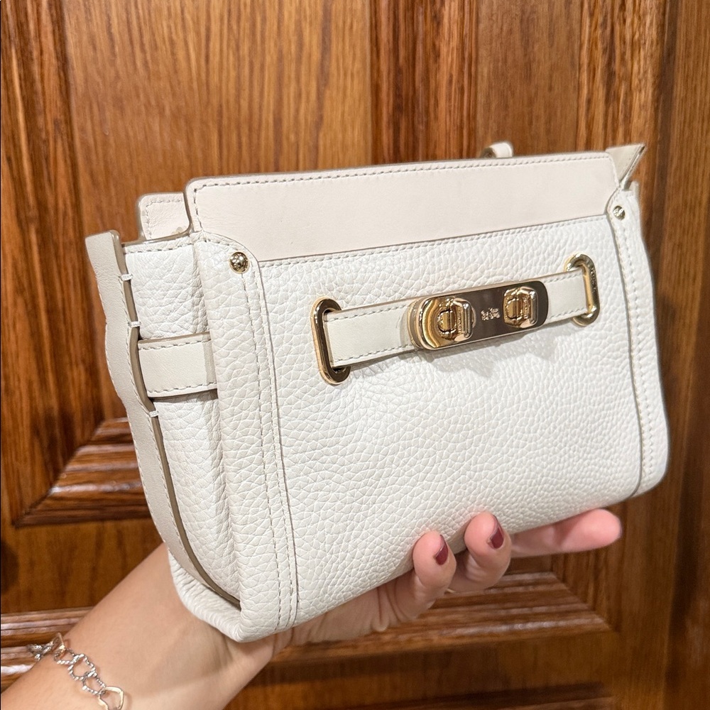 Coach Swagger wristlet/small crossbody bag (ivory/cream) - Picture 3 of 11